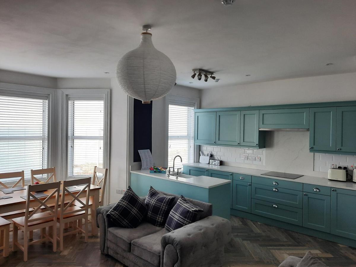 Seacliff Road Luxury Apartments バンガー エクステリア 写真
